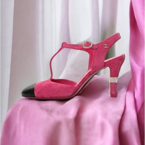 👠 🆕 Chanel Suede calfskin, Lambskin & Strass Cap Toe Crystal Slingback Pumps - Picture 4 of 6